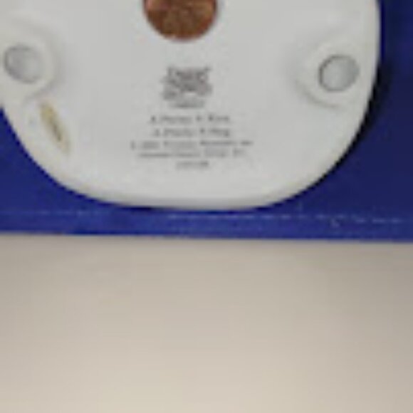 PRECIOUS MOMENTS A PENNY A KISS A PENNY A HUG FIGURINE WITH PIGGY BANK AND SIGN - Picture 6 of 9